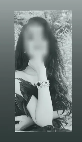Helena, 28