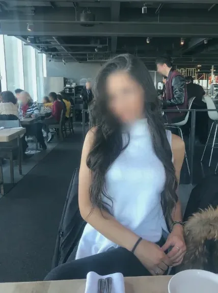 Melina, 36