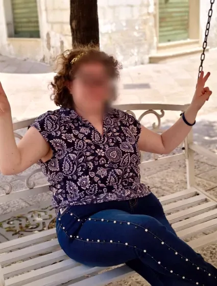 Sina, 27